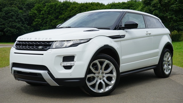 white range rover parked